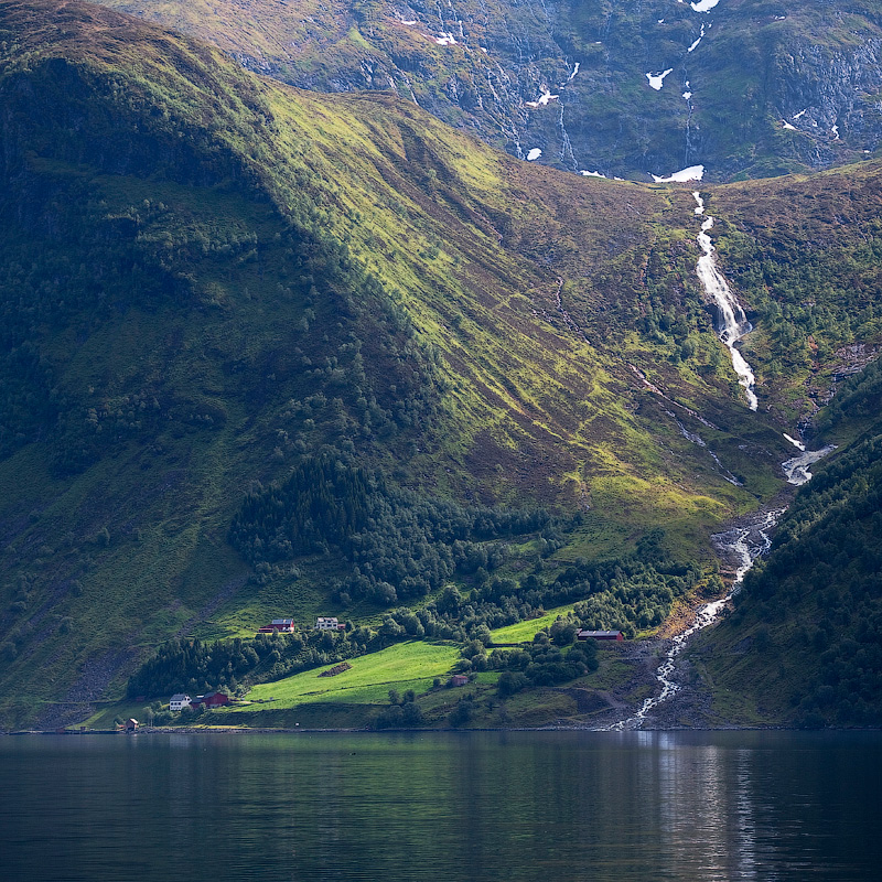 photo «***», click to close the window photo «***», click to close the window