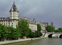 photo "The rain will be soon... (Paris)"