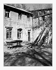 photo "Wide sharp angle, which equals 90 degree"