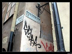 photo "narrowest street"