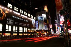 фото "Bustling Times Square"
