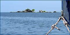 photo "Pacific. Coral island. Yahting."