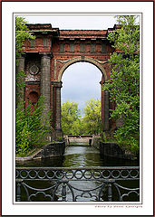 photo "Arch of "New Holland ""