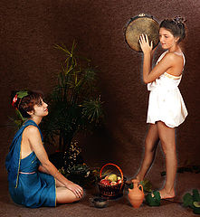 фото "the Girls and Tambourine"
