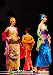 фото "2004 South East Asia International Fashion"