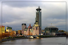 photo ""UFO" on quay of the Moscow-river."