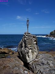 фото "Statue by the Sea"