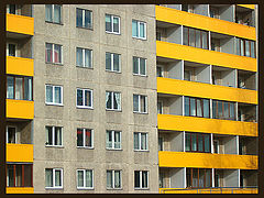фото "Желтые полоски + серые квадратики"