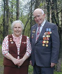 фото "60-летие Победы. Брат и сестра."