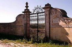 фото "Old farm entry"