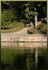 фото "В тени парковых аллей у озера"