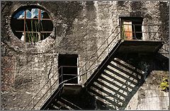 photo "Light, colour and black holes"