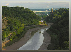 фото "Clifton Suspension Bridge, full view (well, almost :) )"