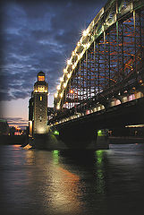 фото "Мост Петра Великого (vertical version)"