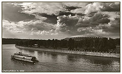 фото "Мрачные Лужники."