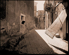 фото "Back Street Girl"