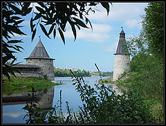 photo "Pskov. "Flat" and "Tall" towers"