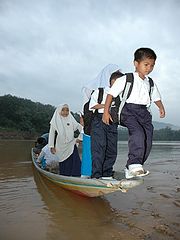 photo "pupils and the boat"