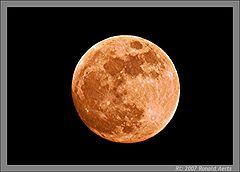 фото "Do you believe, there is a man on the moon?"