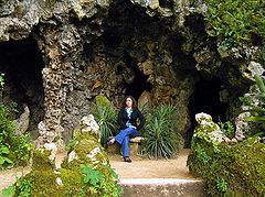 photo "Quinta da Regaleira 09 - Orient's Cave"