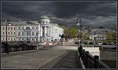 photo "A view on the Kadashevskaya Embankment from the bridge."