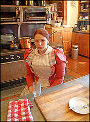 фото "Портрет кухарки в интерьере"
