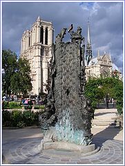 photo "Fountain in square  Viviani."