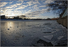 photo "look from the ice-hole"