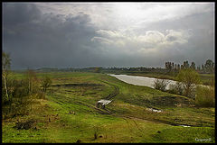 фото "Вдоль реки"