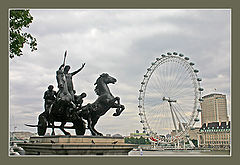 photo "Chariot  Boudikki on a background of a wheel."