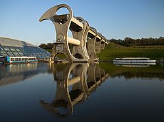 фото "Water wheel in Falkirk"