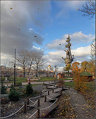 photo "Autumn. Leaves are flying."