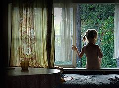фото "и царевна у окна села ждать его одна...."