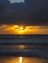 photo "Woe, woe Crocodile sun in the sky swallowed"