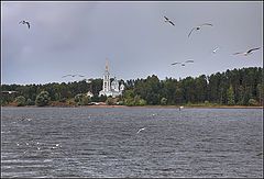 фото "Церковь на берегу"