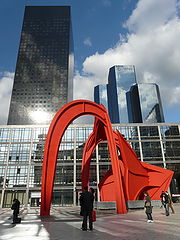 фото "Alexander Calder " Stabile".  La Defance . Paris."