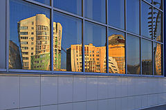фото "Городские ...(...отражения)"