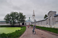 фото "У стен монастыря"