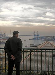фото "thinking to the past on the sea"