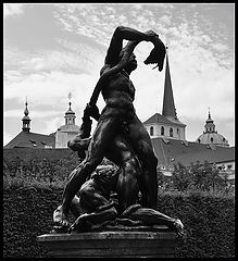 photo "Башни а скульптурная группа"