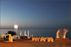 фото "кафе на берегу моря"