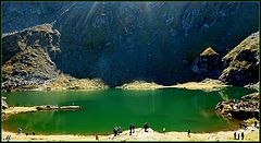 photo "Oasis of tranquility in the heart of the mountains"