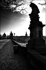 photo "Башни и статуя"
