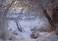 фото "Когда замёрзла река"