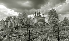фото "Обратная сторона храма"