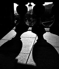 фото "Фонарь и тени-2"