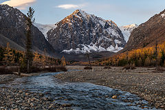 фото "Караташ (Чёрный камень)"