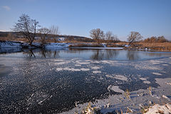 фото ""И речка подо льдом блестит...""