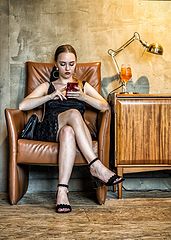 photo "The Smartphone is the Center of Attention"