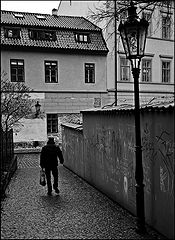 photo "Фигура и фонарь"